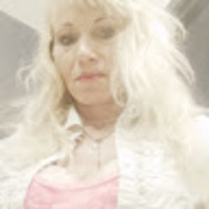 Meet your Posher, Charmaine